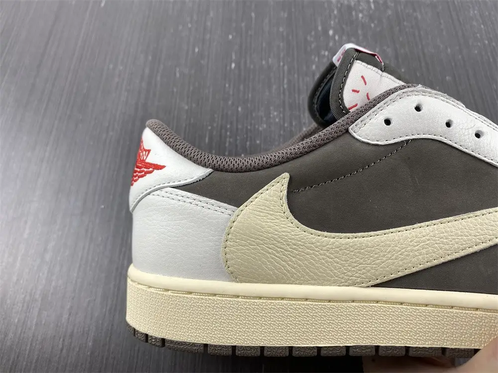 Jordan 1 Retro Low OG SP Travis Scott Reverse 