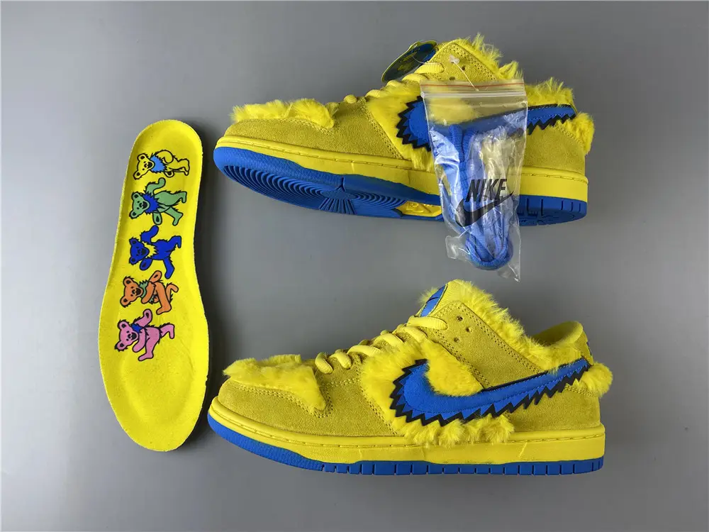 Nike SB Dunk Low Grateful Dead Bears Opti 