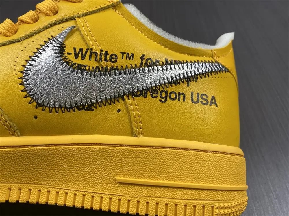 Nike Air Force 1 Low OFF-WHITE University Gold Metallic 