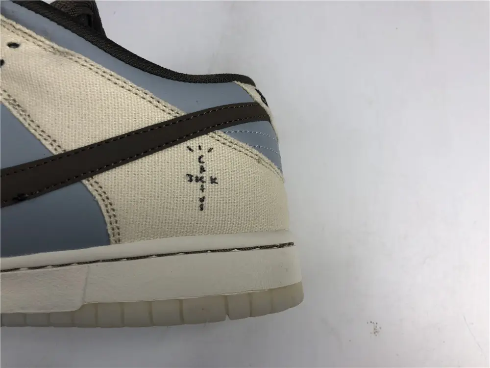 Nike Dunk Low Travis Scott X 