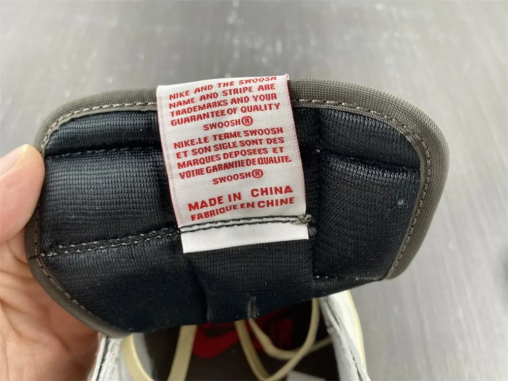 Jordan 1 Retro Low OG SP Travis Scott Reverse 