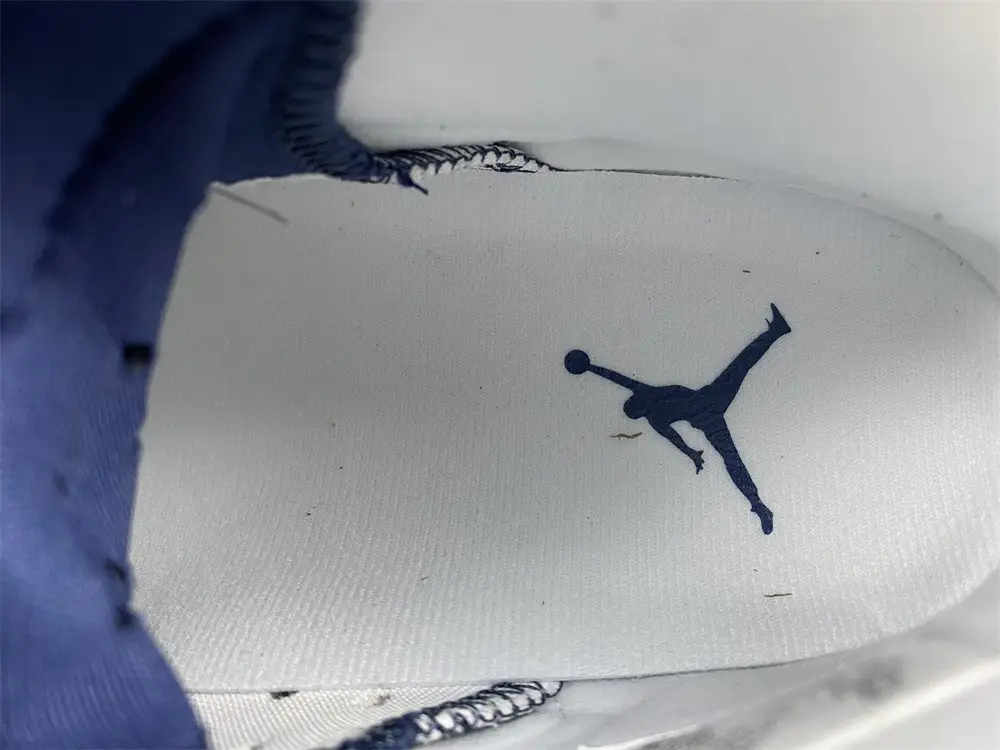 Jordan 6 Retro Midnight Navy 