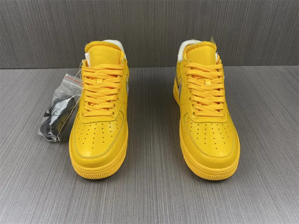 Nike Air Force 1 Low OFF-WHITE University Gold Metallic 