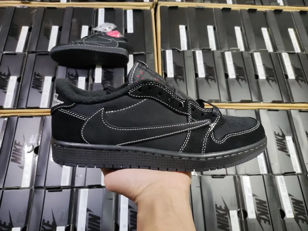 Jordan 1 Retro Low OG SP Travis Scott Black 
