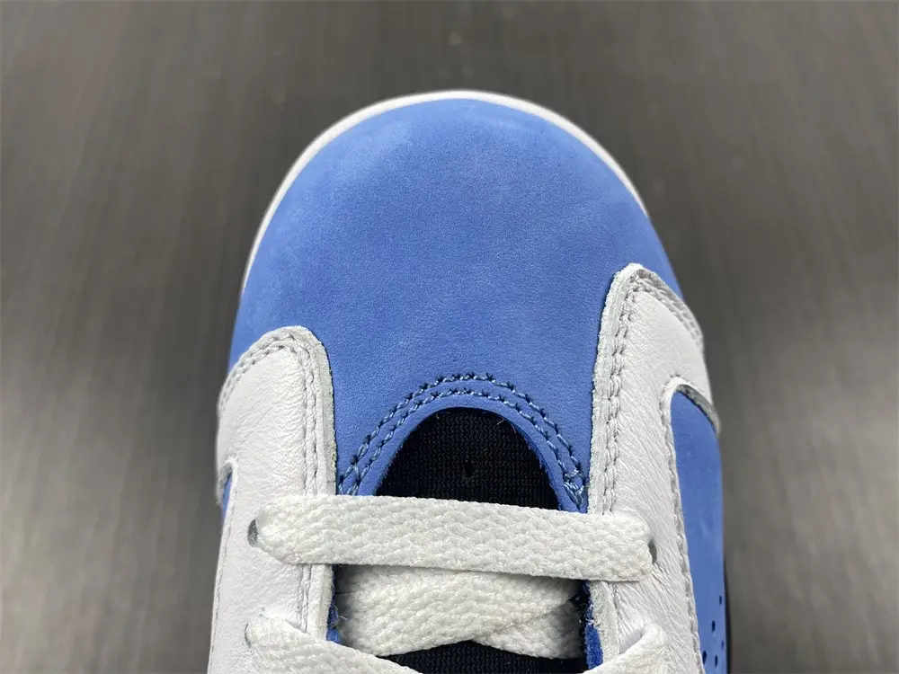 Jordan 6 Retro UNC 