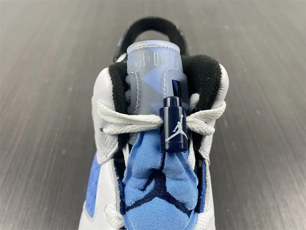 Jordan 6 Retro UNC 