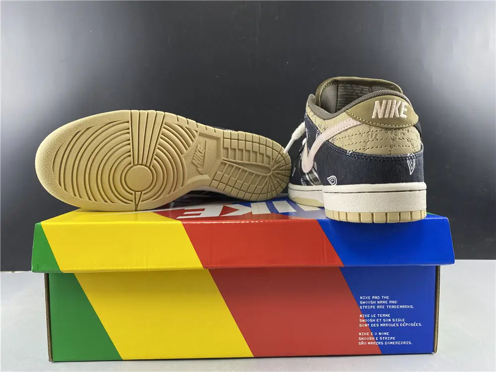 Nike SB Dunk Low Travis Scott (Regular 