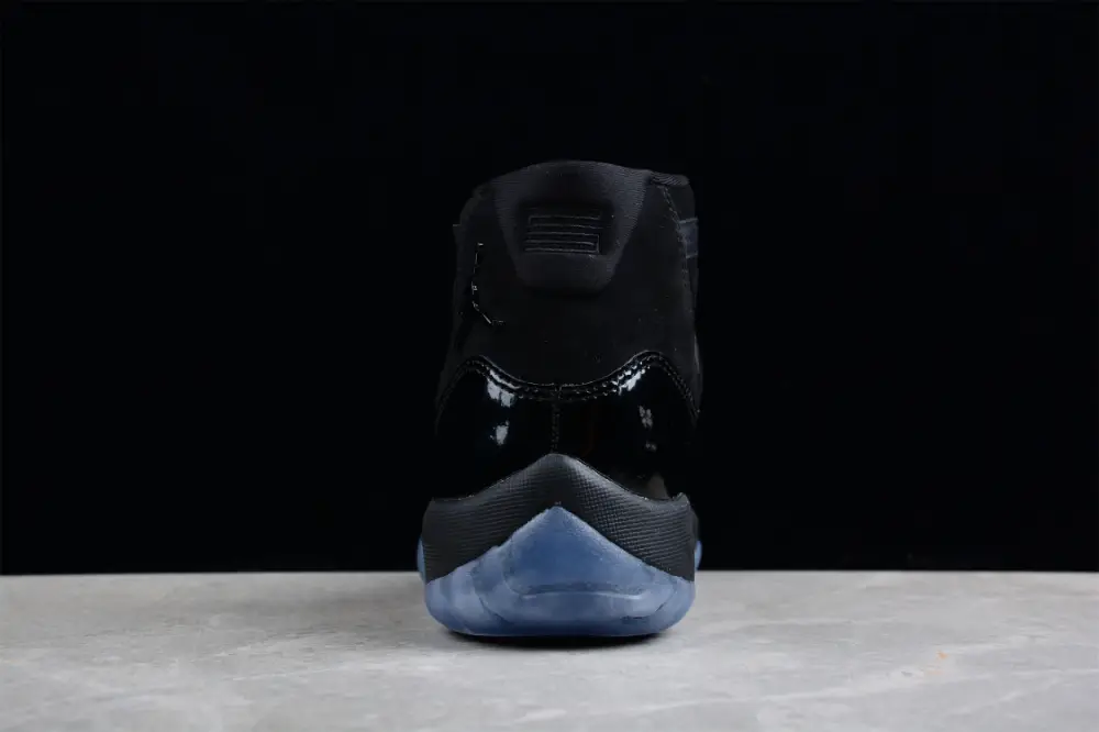 AIR JORDAN 11 CAP AND GOWN BLACK  DCFEE176