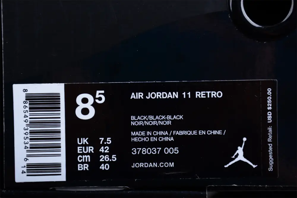 AIR JORDAN 11 CAP AND GOWN BLACK 