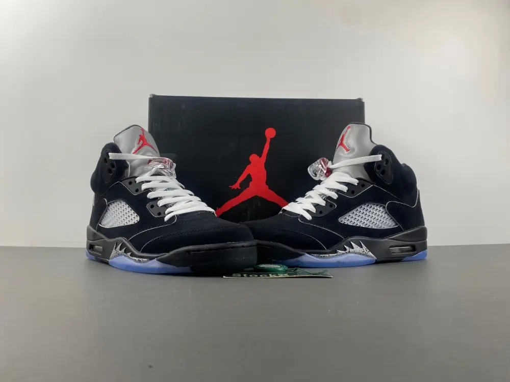 Jordan 5 Black Metallic 