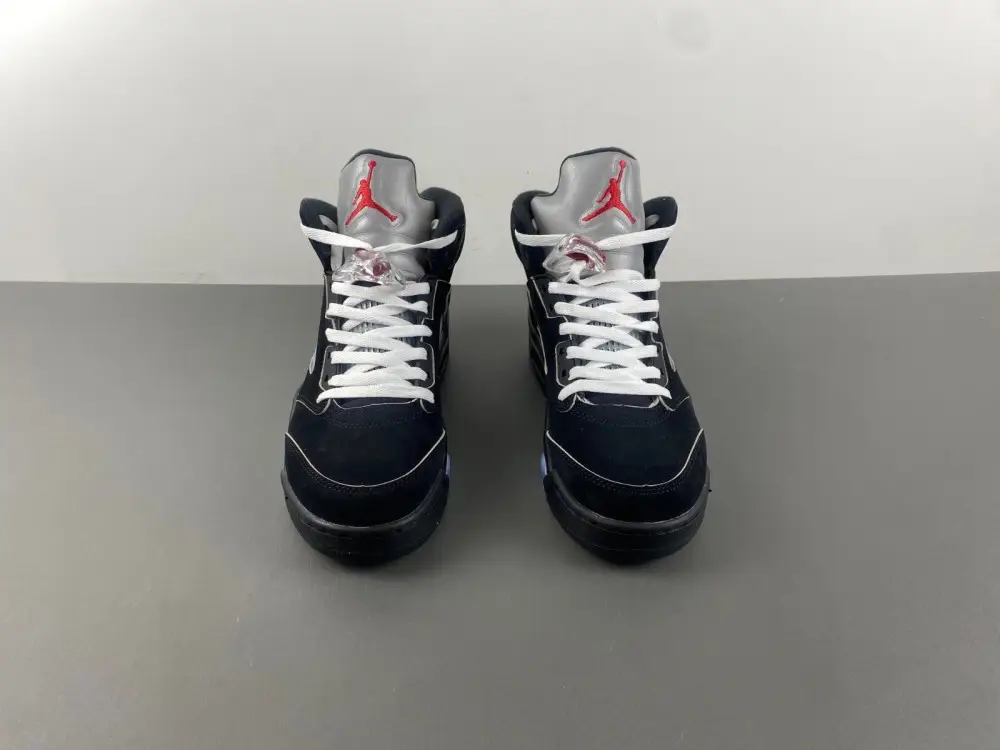 Jordan 5 Black Metallic 