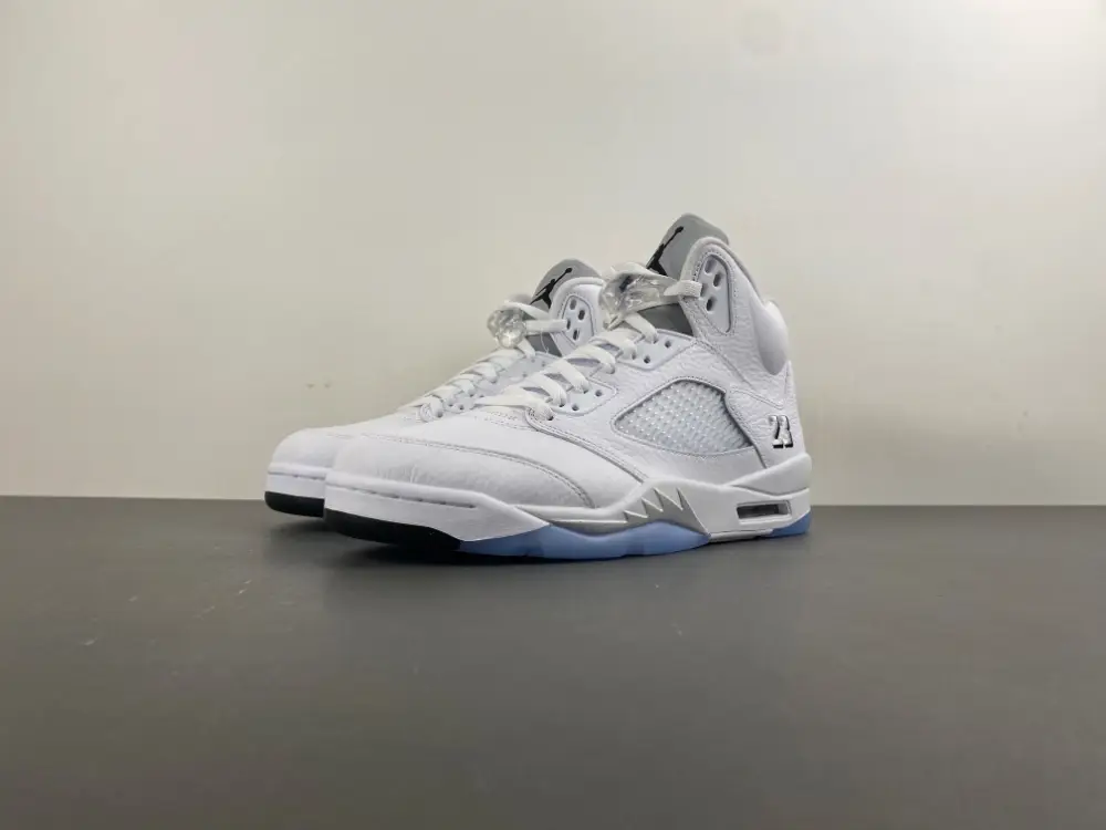 Air Jordan 5 Retro White Metallic 