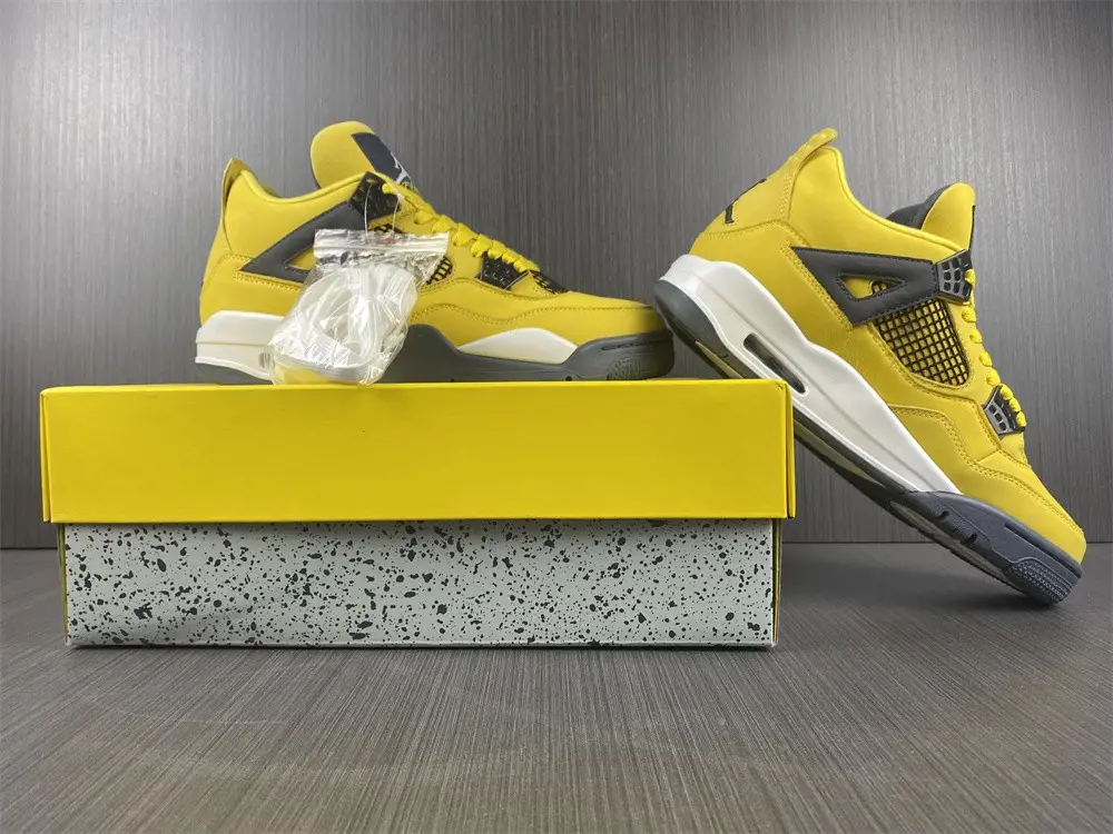Jordan 4 Retro Lightning 