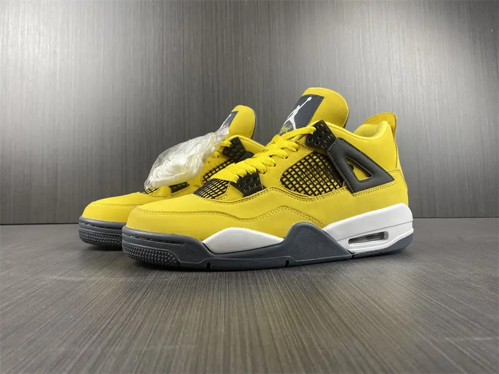 Jordan 4 Retro Lightning  CAEFC96