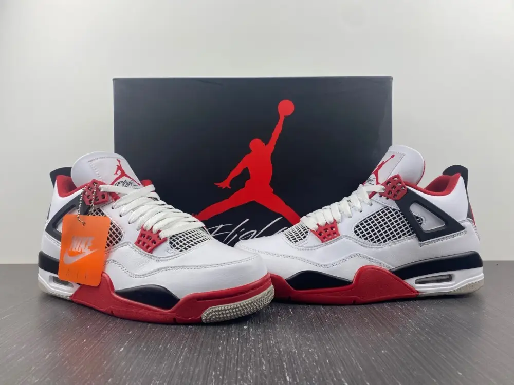 Jordan 4 Retro Fire Red  ABDBE11
