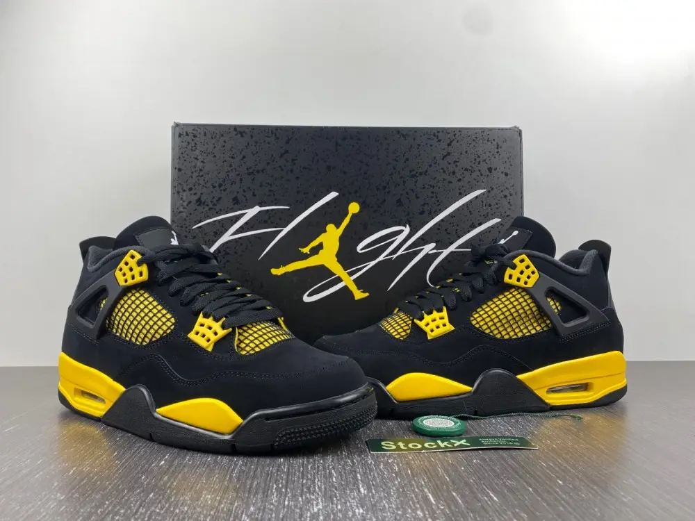 Jordan 4 Retro Thunder  AAE103