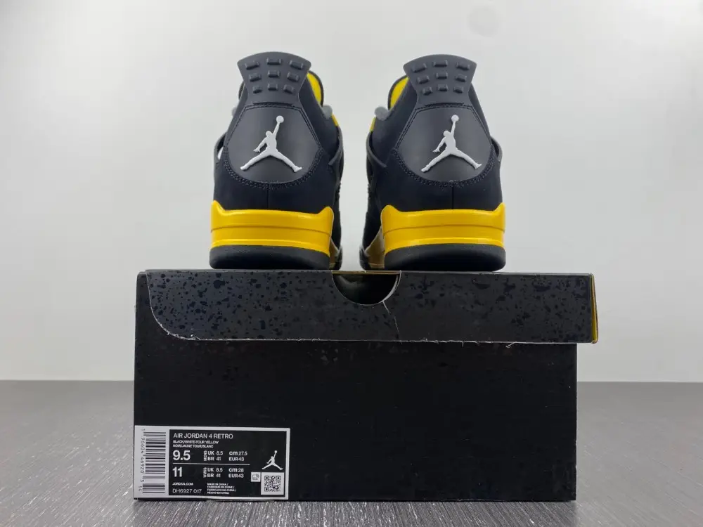 Jordan 4 Retro Thunder 