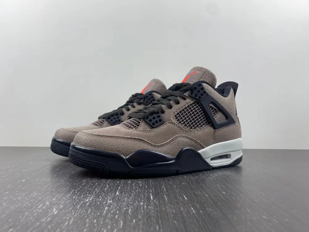 Jordan 4 Retro Taupe 