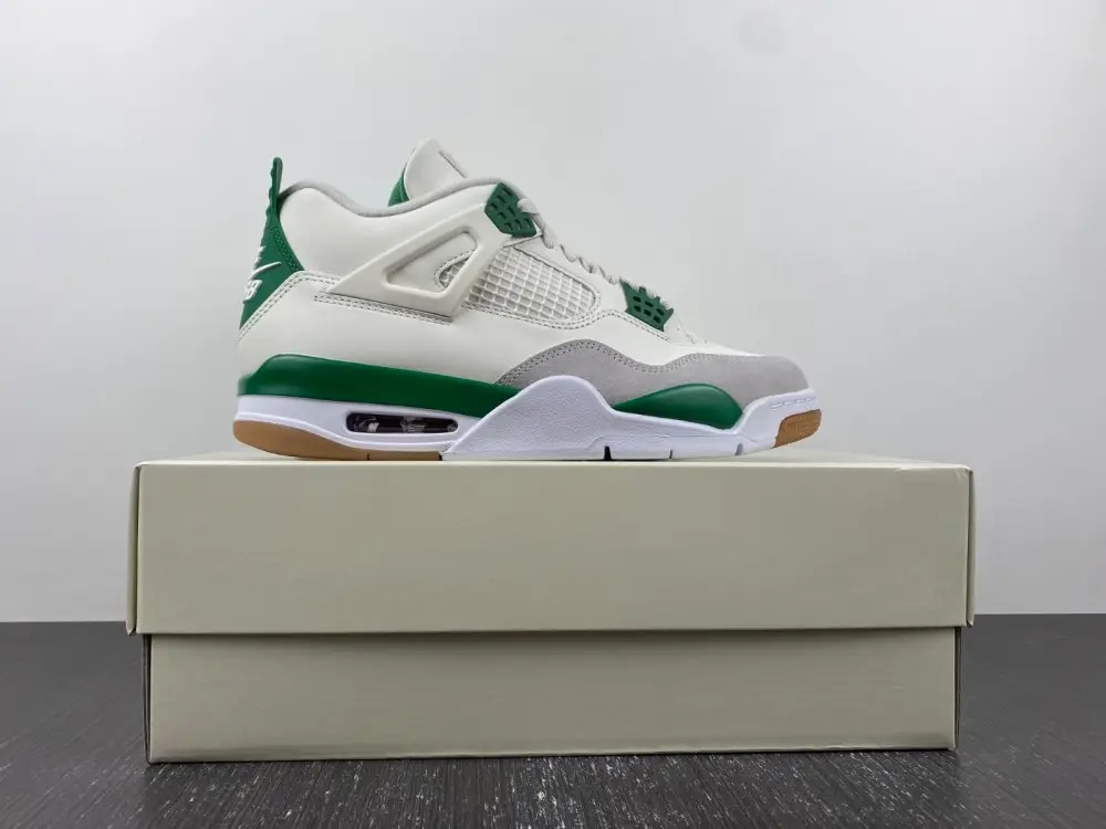 Jordan 4 Retro SB Pine 