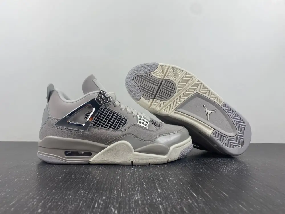 Jordan 4 Retro Frozen 