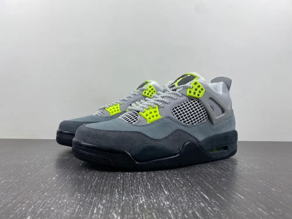 Jordan 4 Retro SE 95 