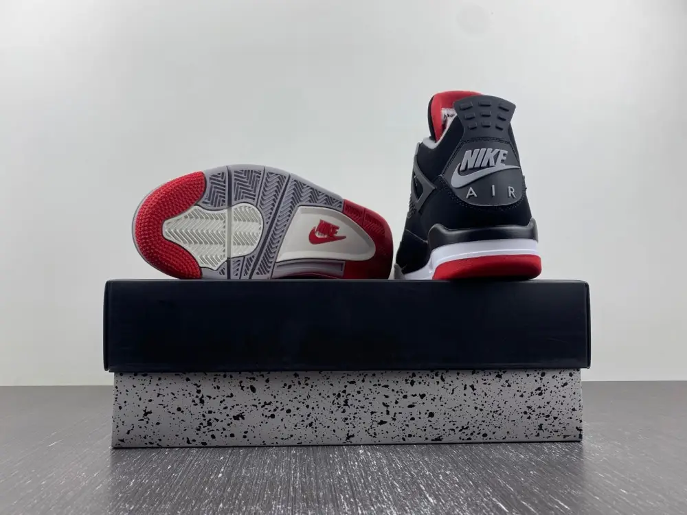 Jordan 4 Retro Bred 
