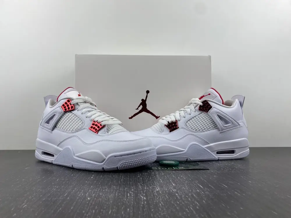 Jordan 4 Retro Metallic  FEAE35