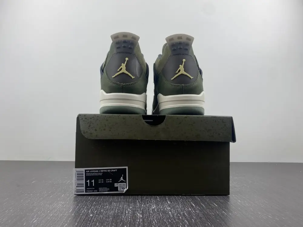 Jordan 4 Retro SE Craft Medium 