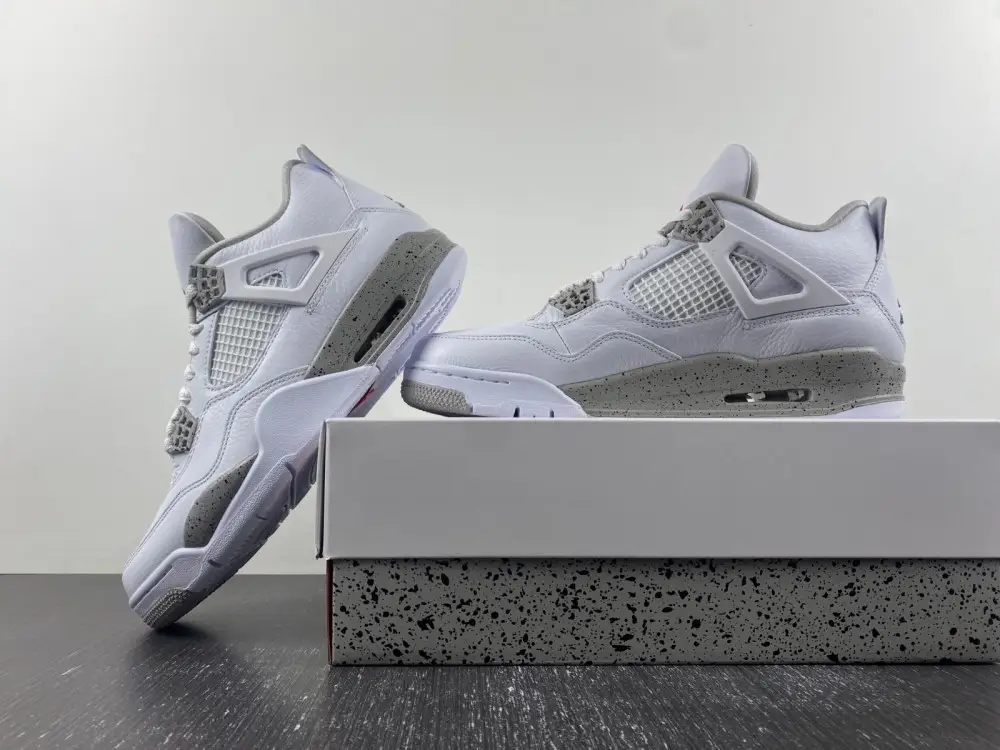 Jordan 4 Retro White Oreo 