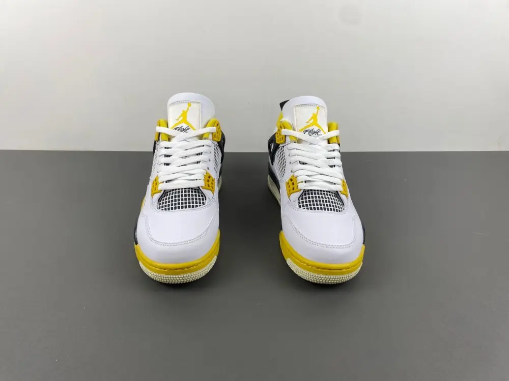 Jordan 4 “Vivid 