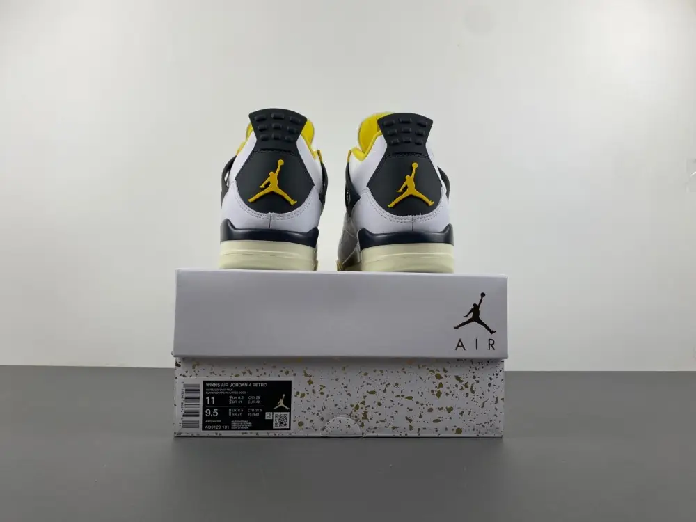 Jordan 4 “Vivid 