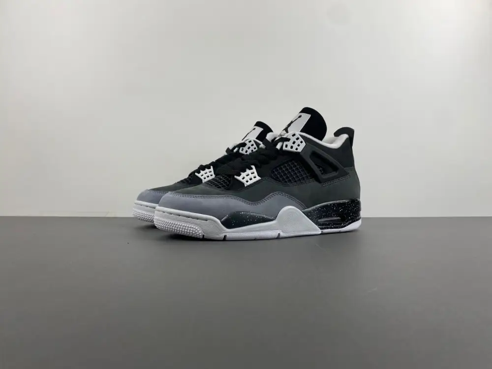 AIR JORDAN 4 RETRO  AFE192
