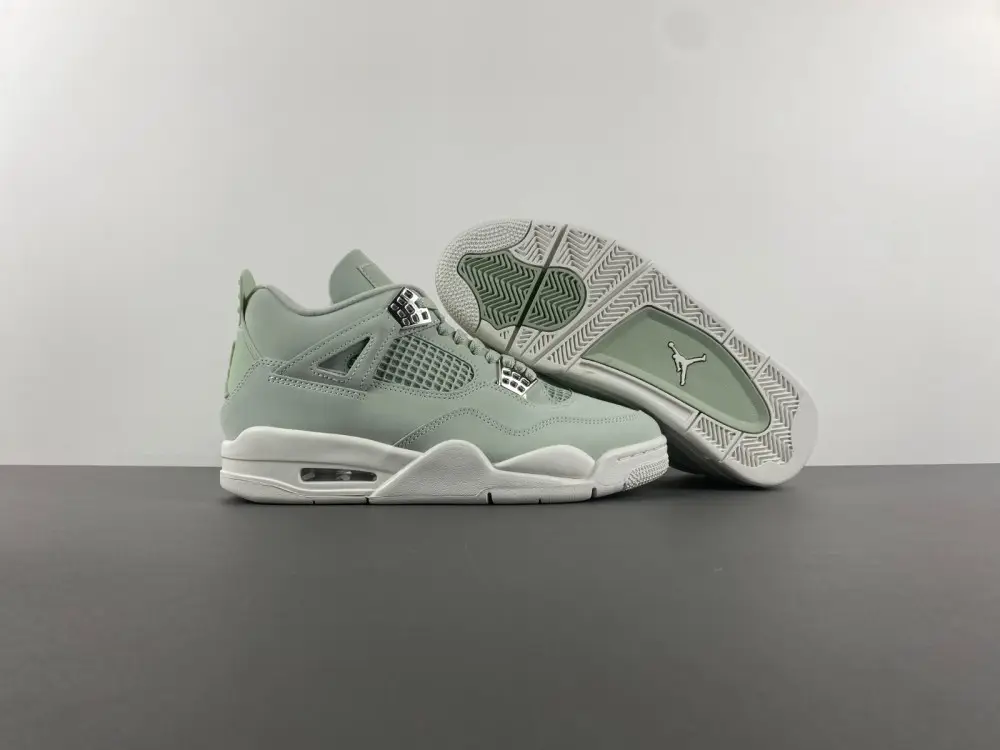 Air Jordan 4 
