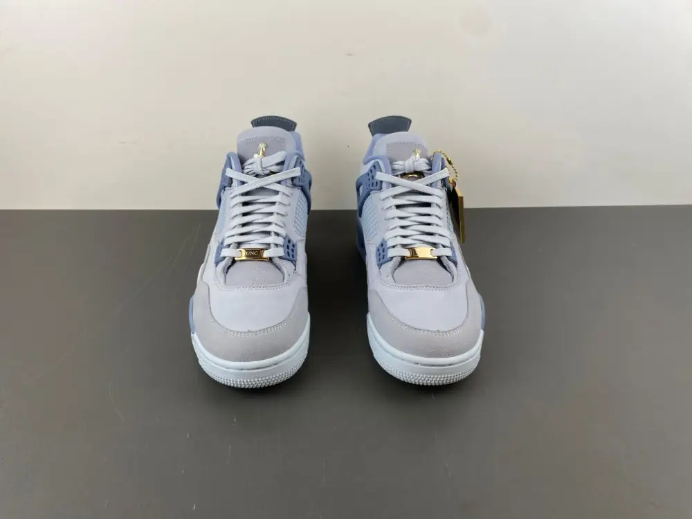 Jordan 4 UNC Tar Heels 