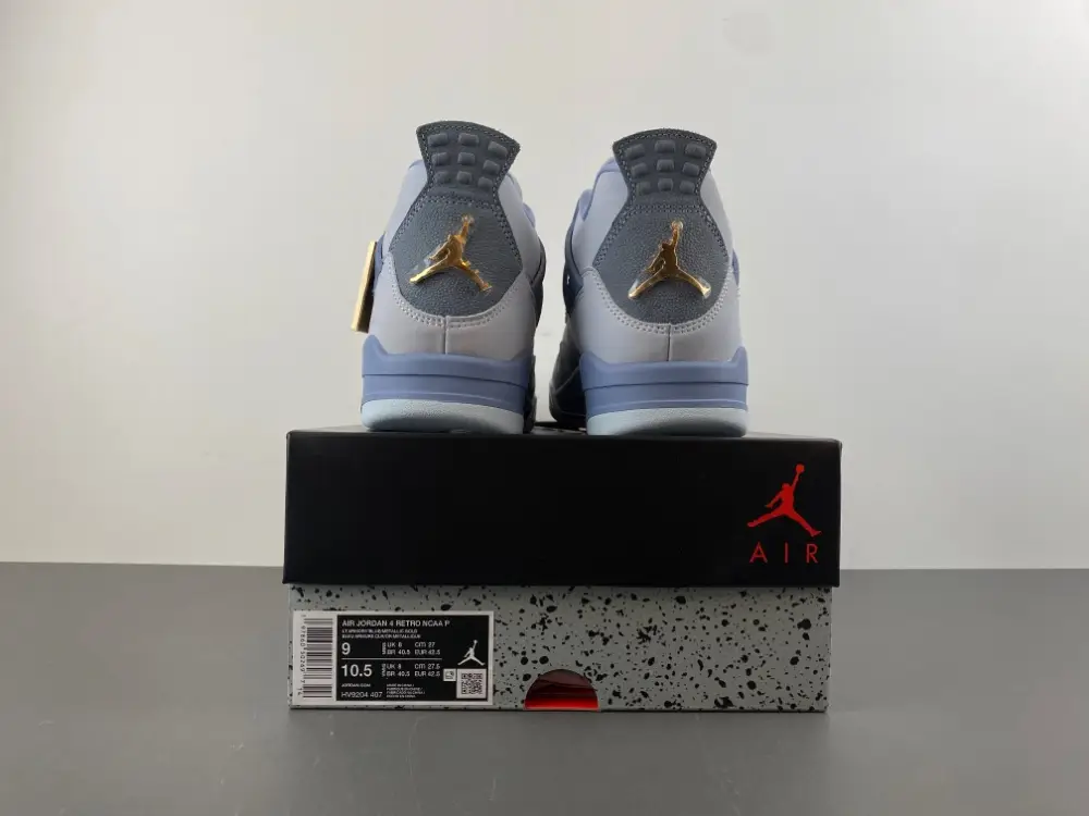 Jordan 4 UNC Tar Heels 