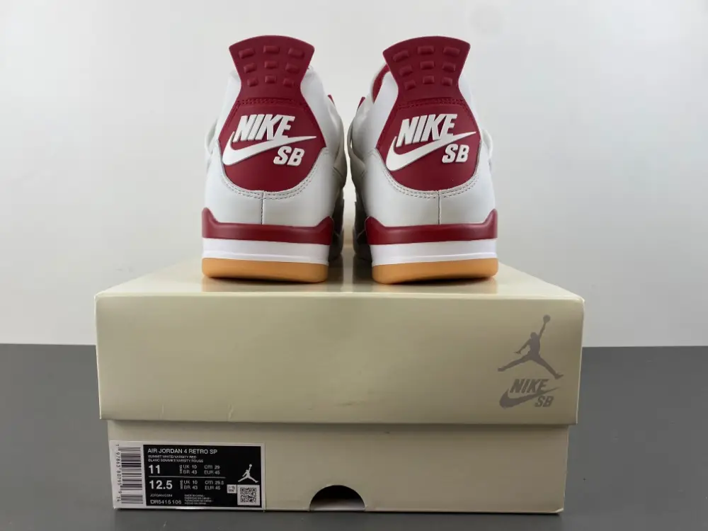 Nike SB x Air Jordan 4 Retro SP ‘Varsity 