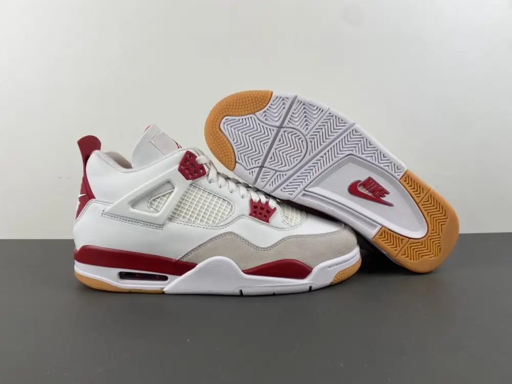 Nike SB x Air Jordan 4 Retro SP ‘Varsity 
