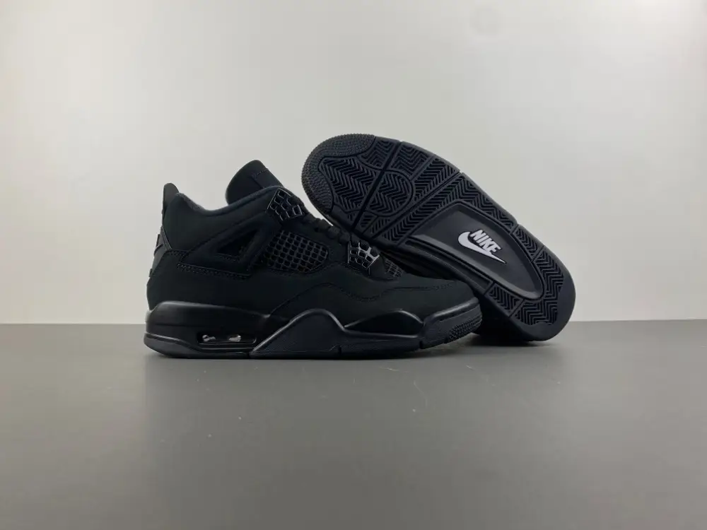 Air Jordan 4 “Black Cat” 