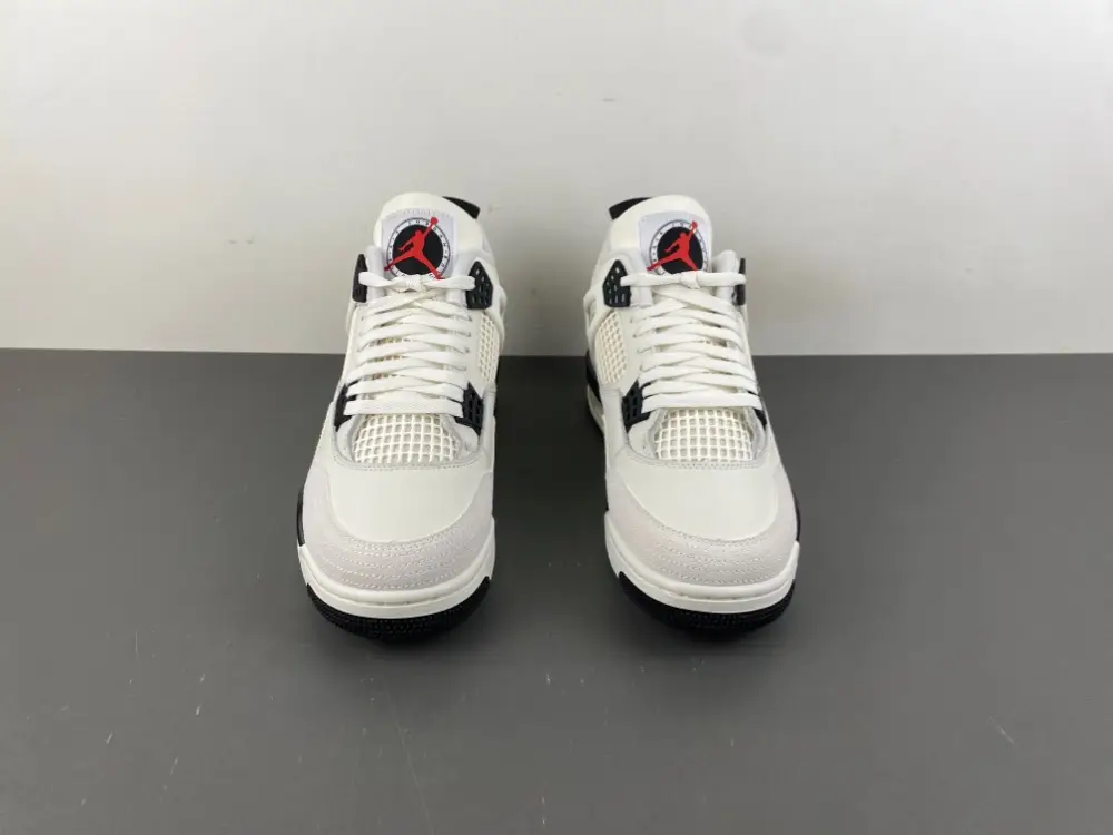 Air Jordan 4“Flight 