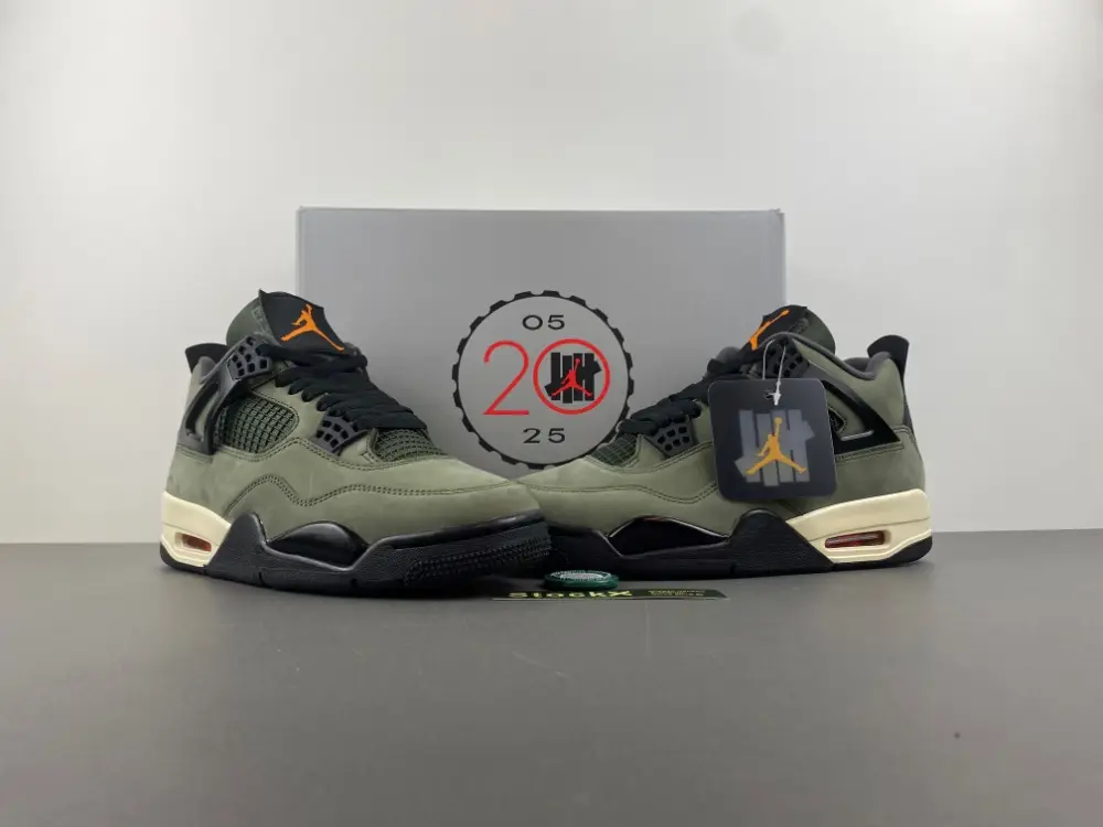 UNDEFEATED x Air Jordan 4  BFBC120